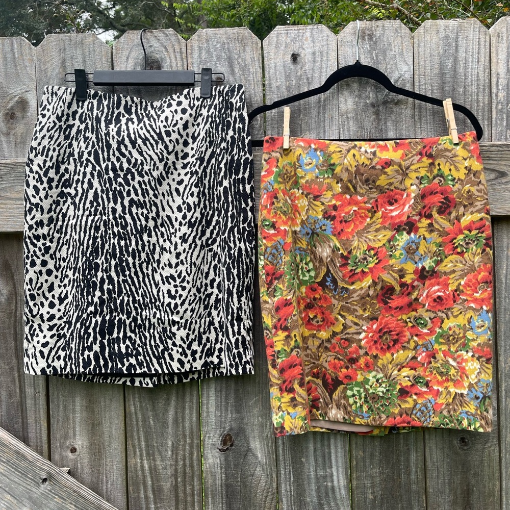 Talbots Floral Multicolor Pencil Skirt with Red and Yellow Blooms